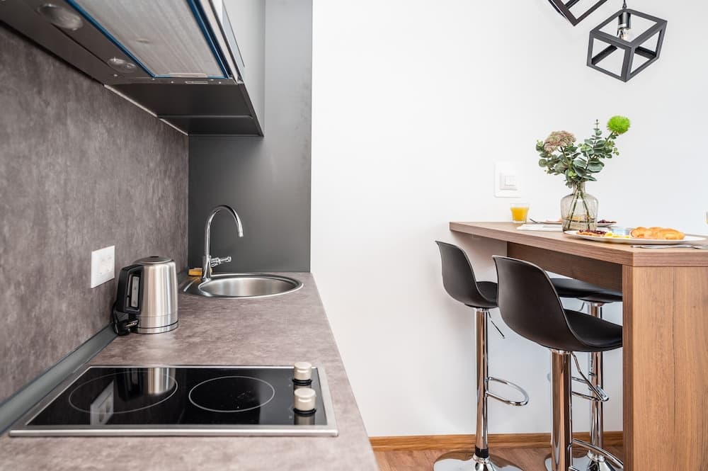 Modern and Bright Duplex - Main Street