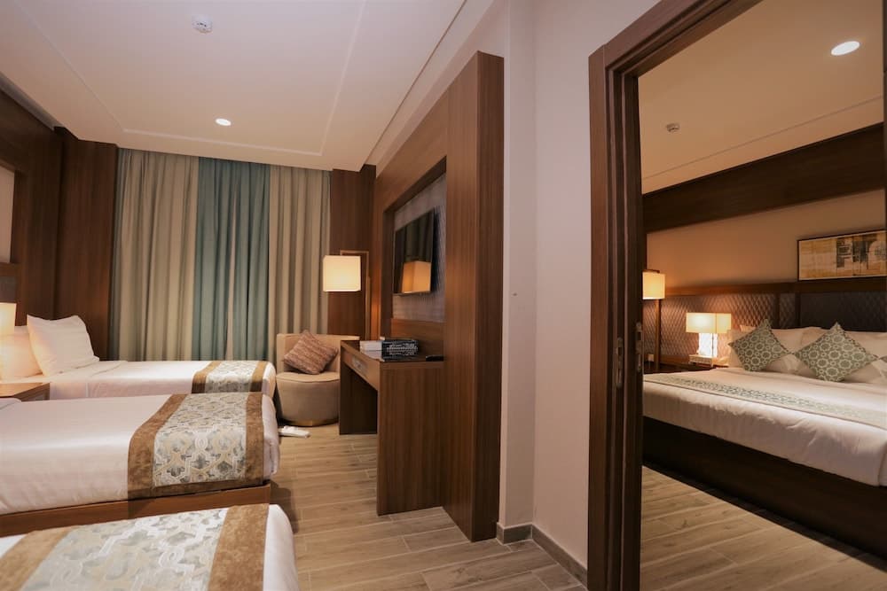 Violet Al Shisha Hotel