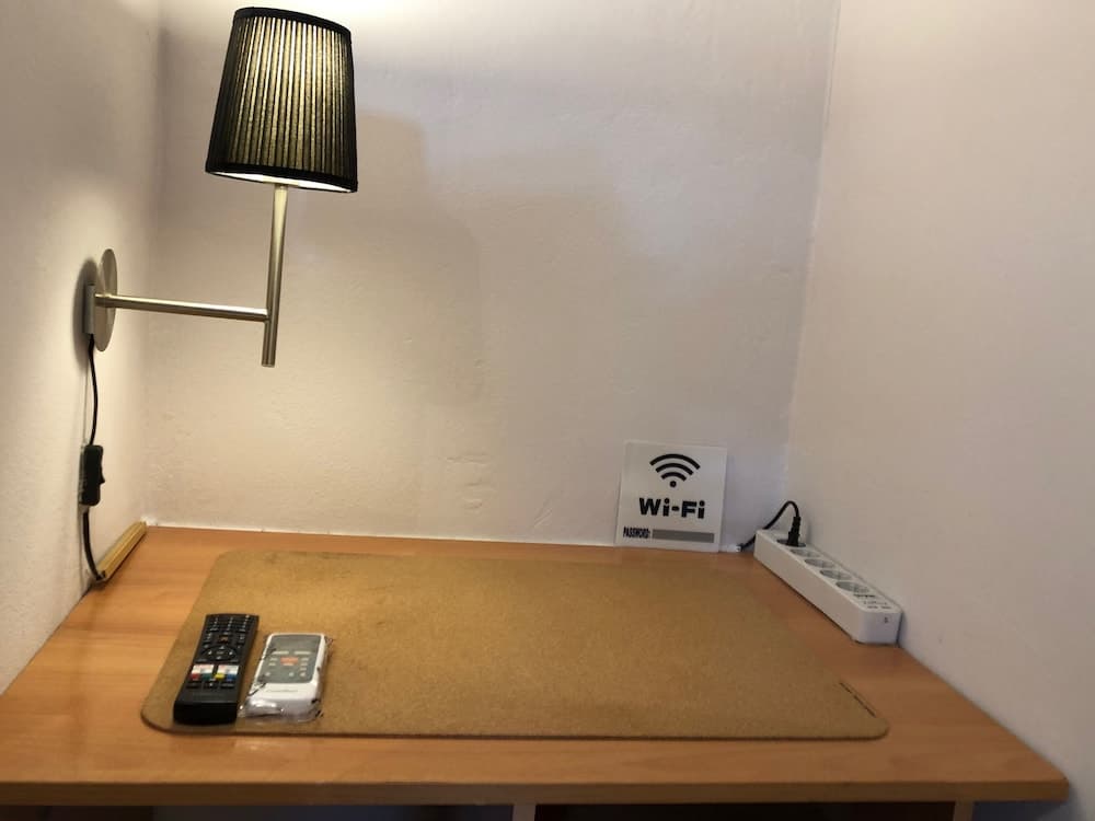 Lemon Tree Suites Near ATH Airport