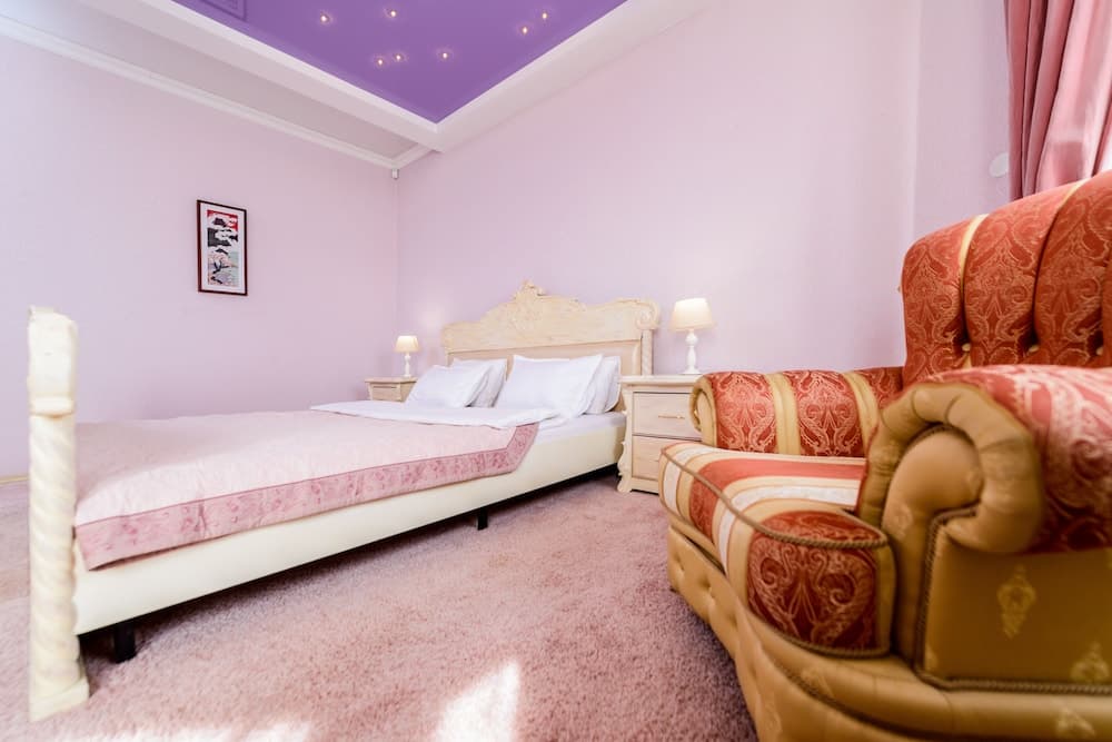 Penthouse Voykovskaya. 2 levels. 6 rooms. 330 sqm