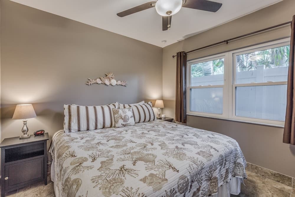 Summer Breeze 7 Bedroom Home by Redawning