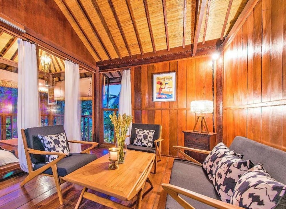 3 Bedroom Authentic Villa In Canggu