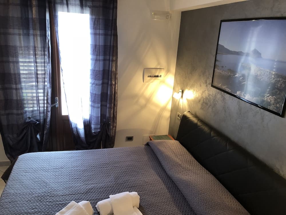 El Nur B b - Silver Room With Private Bathroom