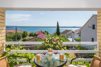 Orange Apartment Sea View