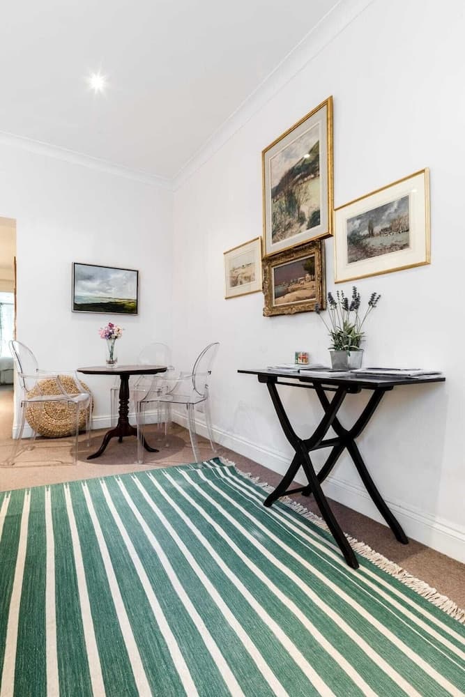 2 Bed 2 Bath Garden Flat in Victoria Pimlico