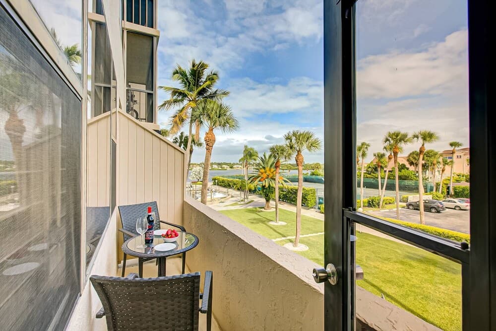 Harbor Towers 2nd Fl 2 Bedroom Pool View