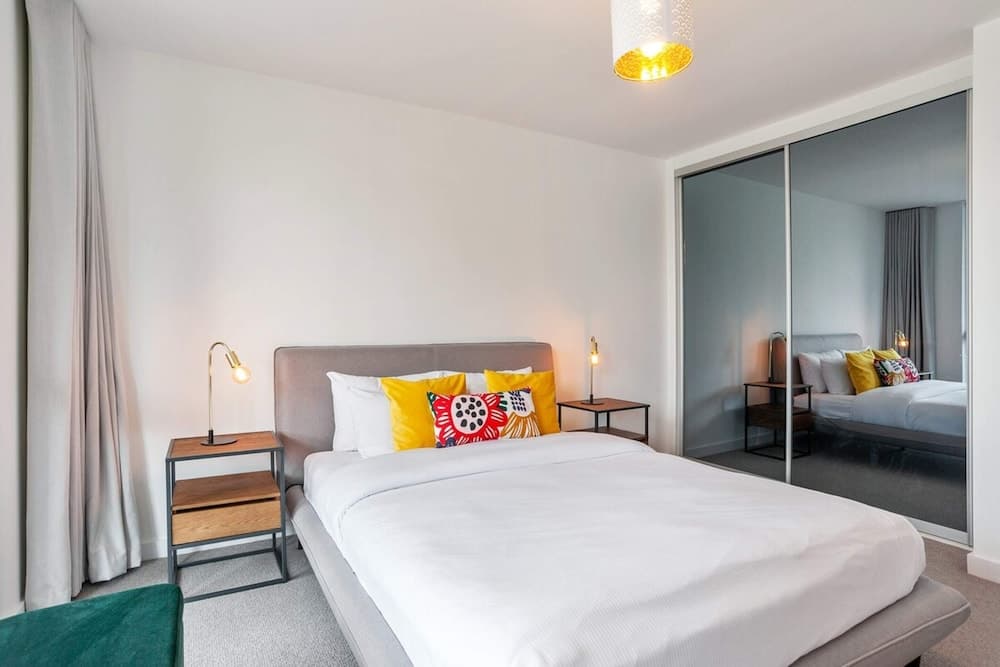 Modern 1 Bedroom Apartment Near Olympic Park