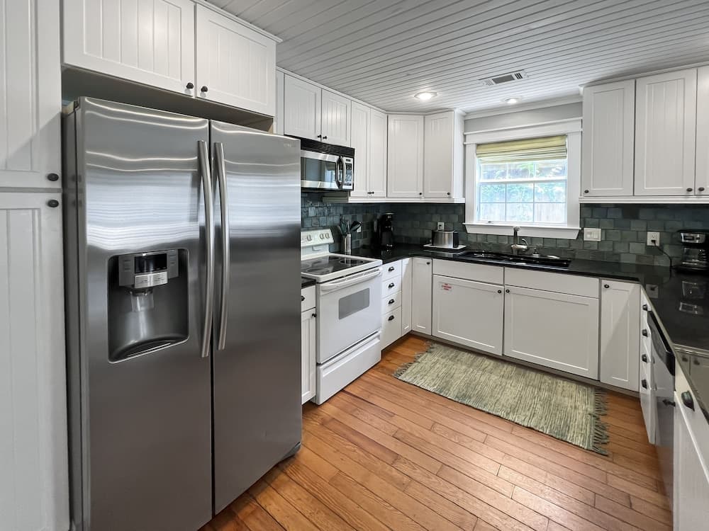 Sandy Toes 2 Bedroom Home by Redawning