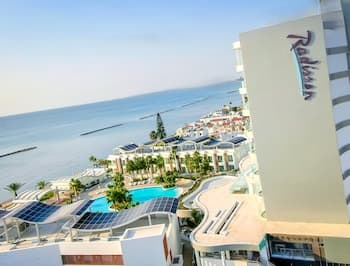 Radisson Beach Resort Larnaca