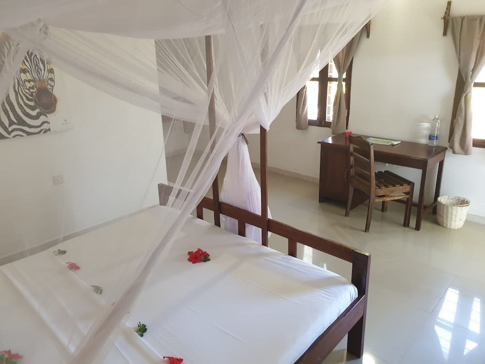 Nungwi Inn Beach Cottages