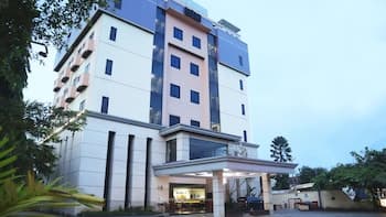 Grand Victoria Hotel