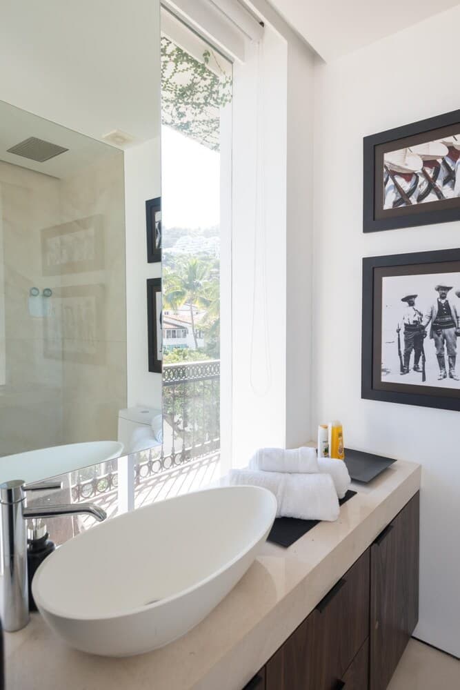 Pier 57 Unit 501 Exquisite Pier 57 Condo Romantic Zone Ocean