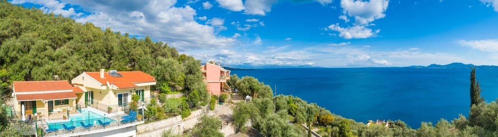 Sofia Large Private Pool Walk to Beach Sea Views A C Wifi Car Not Required - 1552