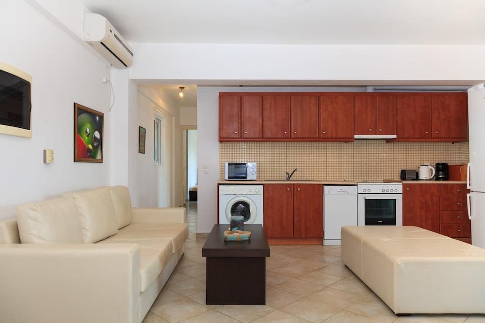 Villa Cherry Large Private Pool Walk to Beach Sea Views A C Wifi Car Not Required - 2180