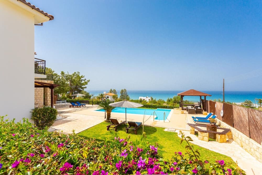 Villa Minoas Large Private Pool Walk to Beach Sea Views A C Wifi Eco-friendly - 2565