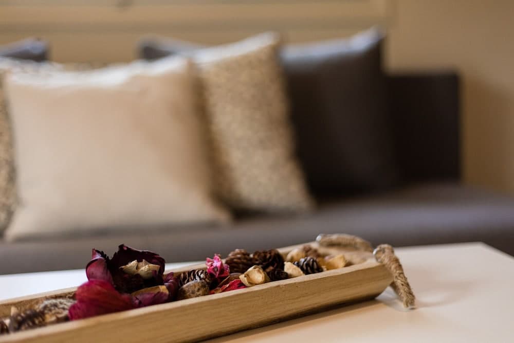 Lithos Stoupa Villas