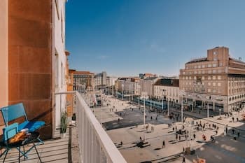 Bed and Breakfast Sky