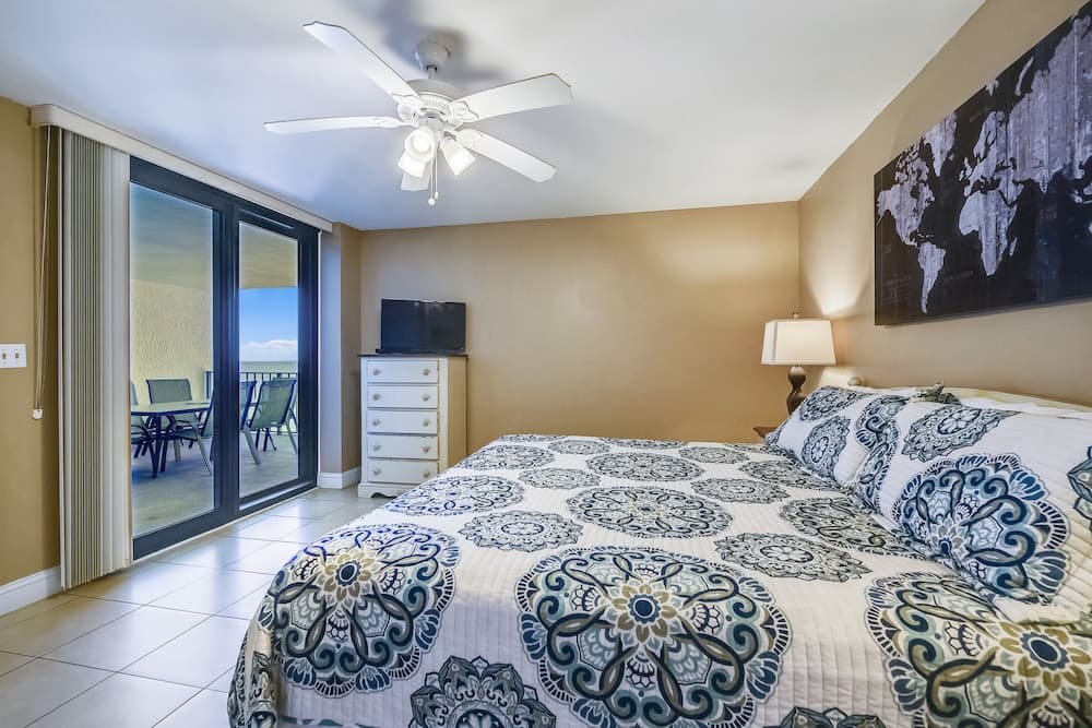 Watercrest by Book That Condo