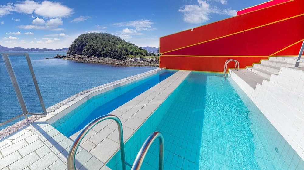 Namhae Pumda Pool Villa Pension