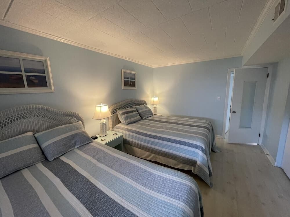 Ocean Hideaway 111 2 Bedroom Condo by RedAwning