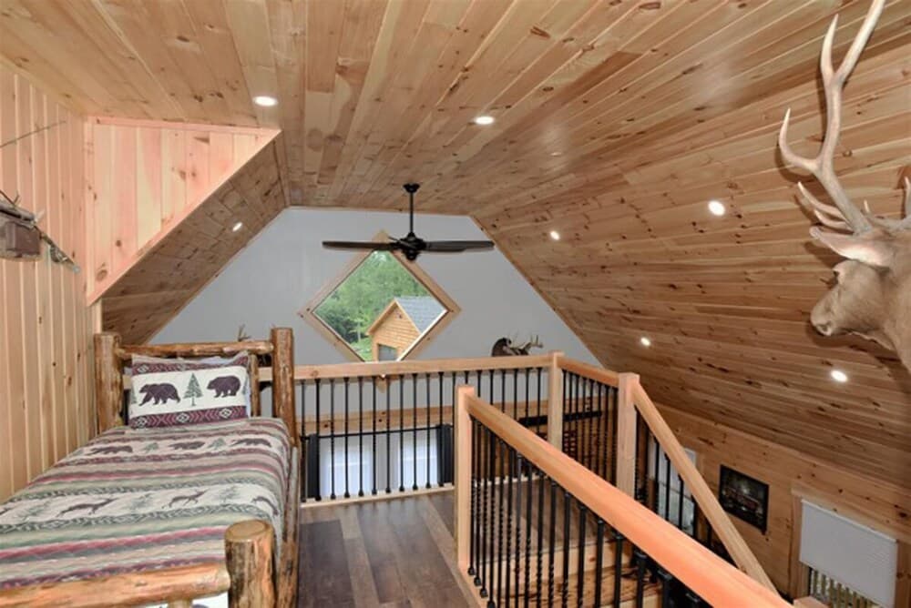 Back Lake Lodges Moose Tracks Cabin