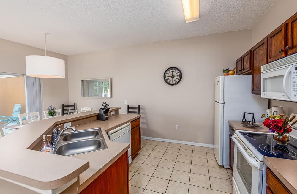 101tv 4 Bedroom Townhouse by Redawning