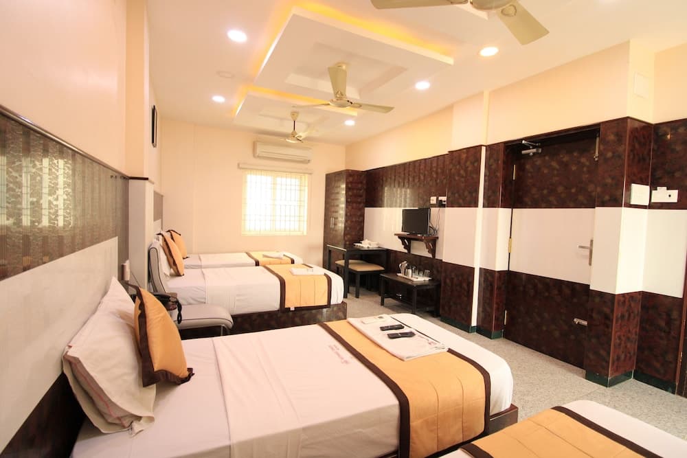 Hotel Rathnavel Towers Annex