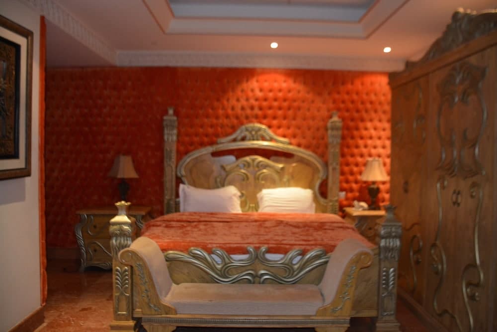 Warood Alsafwa Villas & Hotel Suites