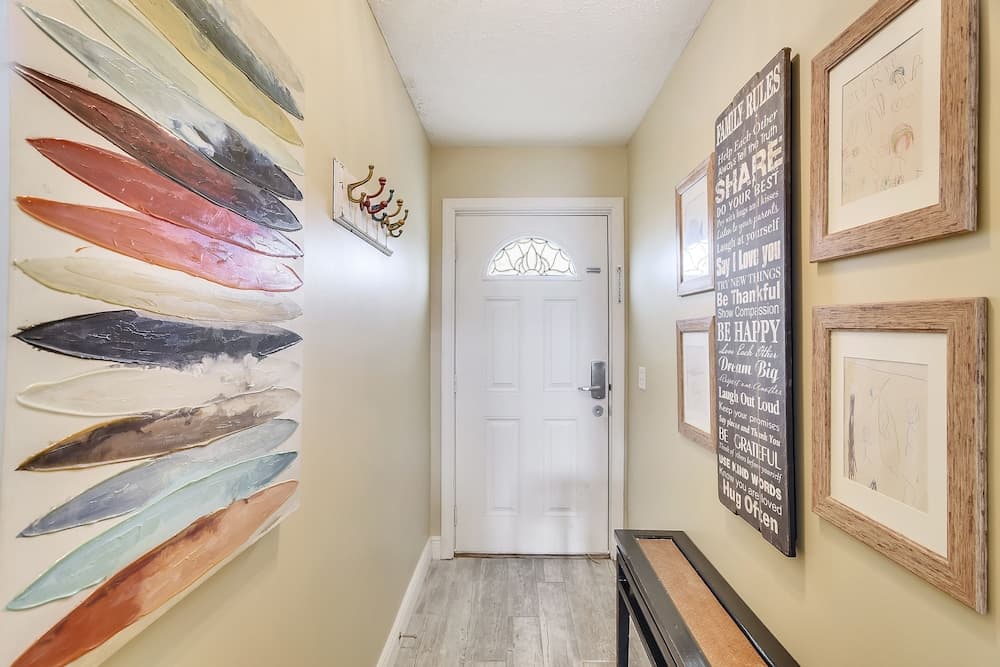 Seaside Pointe by Book That Condo