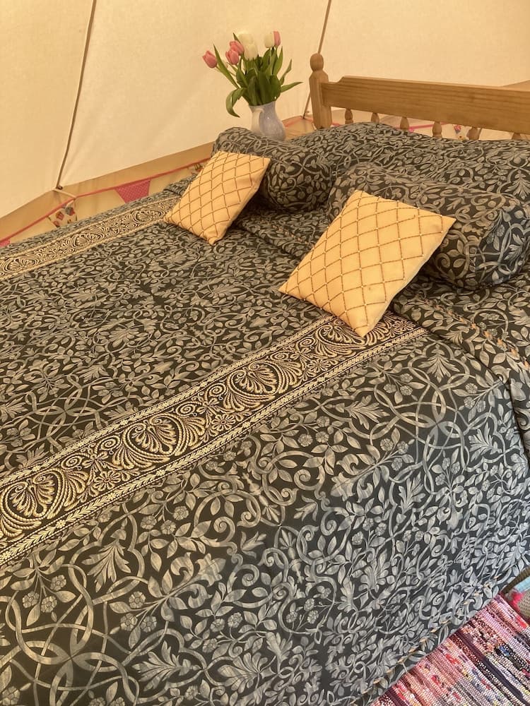 Glamping at The Homestead - Ensuite Bell Tent - Campsite