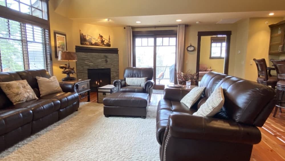 Rs156 Downtown Whitefish Experience