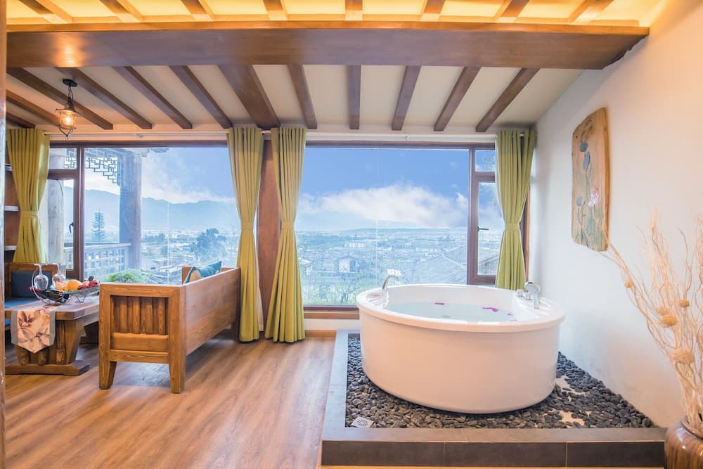 LiJiang Cibei Guesthouse