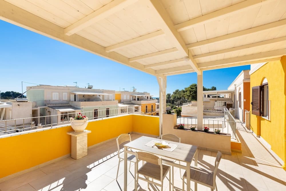 2206 Perla del Boncore by Barbarhouse