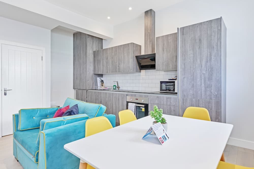 Right On : Bright On Apartment 1F | By My Getaways