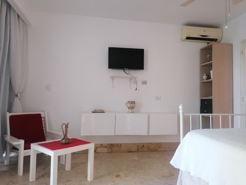 Room in Guest Room - Apartment Monocal in Boca Chica