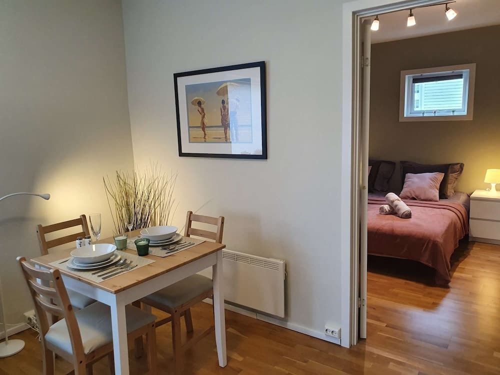 Bright And Central, 2-bedroom, Fully Equipped