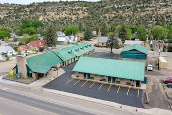 Dolores Mountain Inn