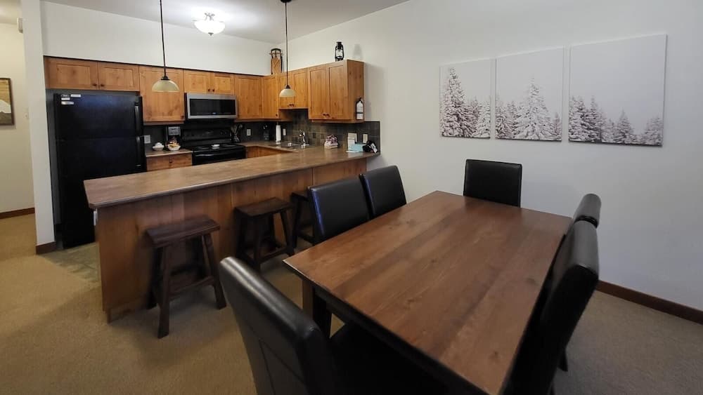 Settlers Crossing #41