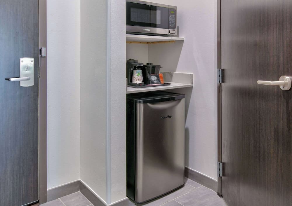 La Quinta Inn & Suites by Wyndham Terrell