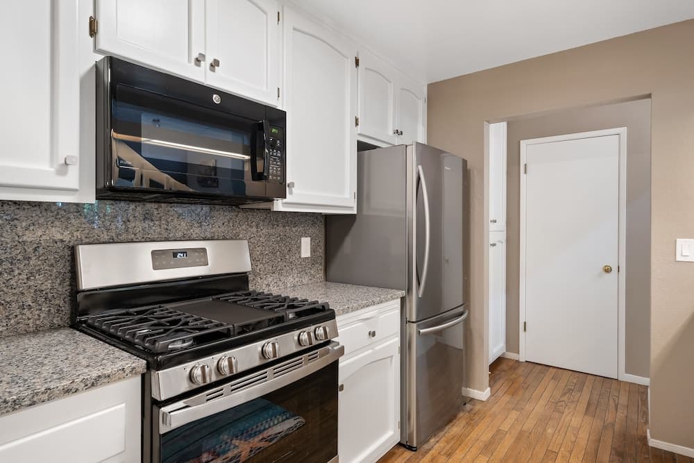 358 Stimson Avenue 2 Bedroom Condo by Redawning