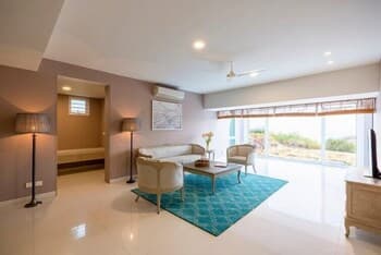 amã Stays & Trails Cliffs Edge Sangrun, Khadakvasla