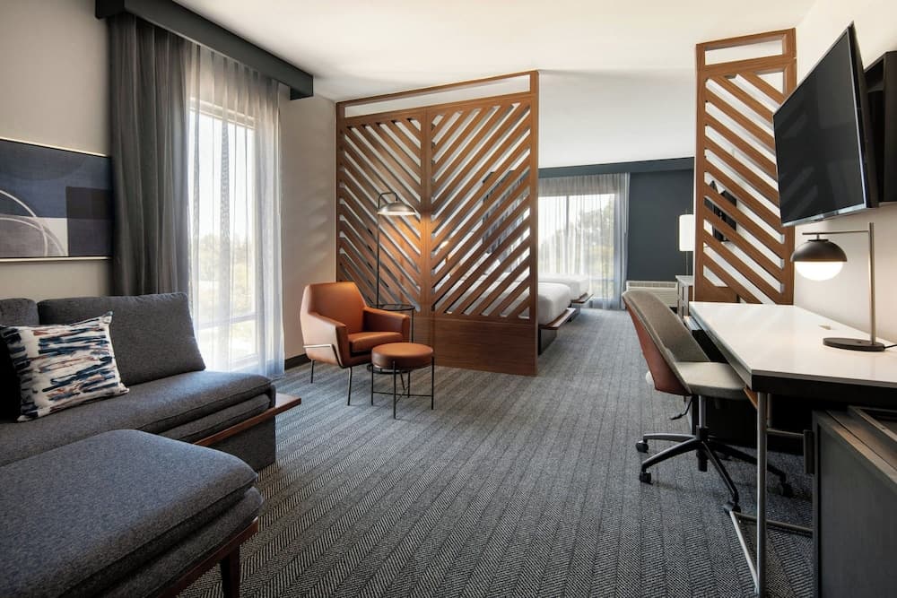 Courtyard by Marriott Fresno Clovis