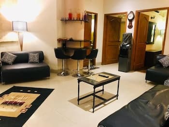 2 Eden Appartment in Lahore