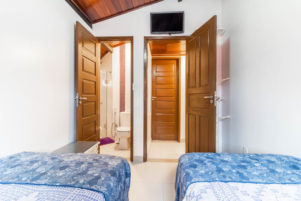 PF10 - Casa 3 Suítes a 300m da Praia