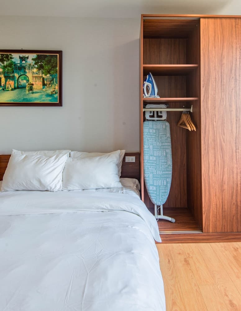 22Housing Moon Westlake Apartment