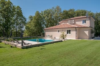 Villa White Rock in Kringa - Central Located in Istria