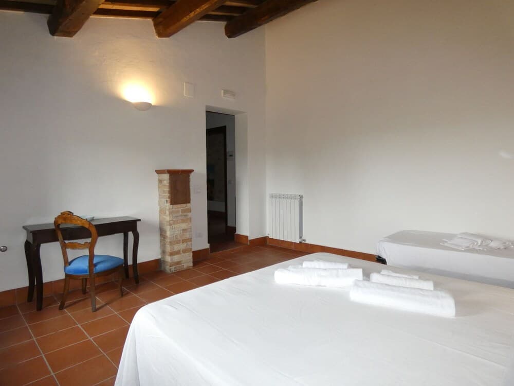 Scappo In Umbria, Casale le Stelle Num003