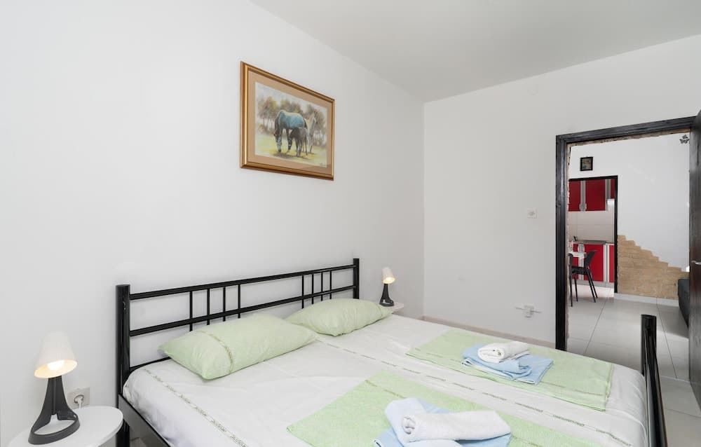 Nice Home in Krk With Wifi and 1 Bedrooms