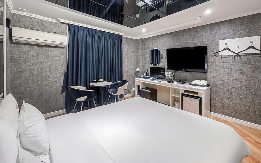 Changwon Myeongseodong YO