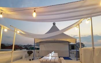 Jeju Gonghanggeuncheo Guest House